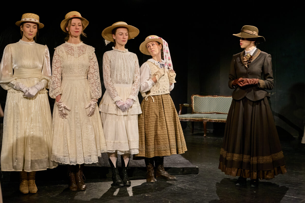 Otwórz zdjęcie 4 z 14 w pełnym rozmiarze